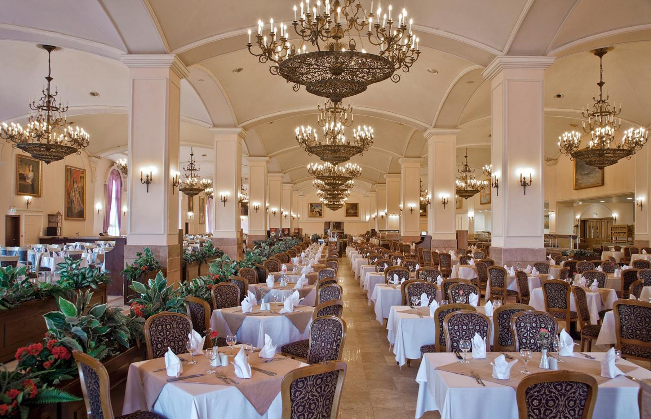Kremlin Palace אתר נופש 5*