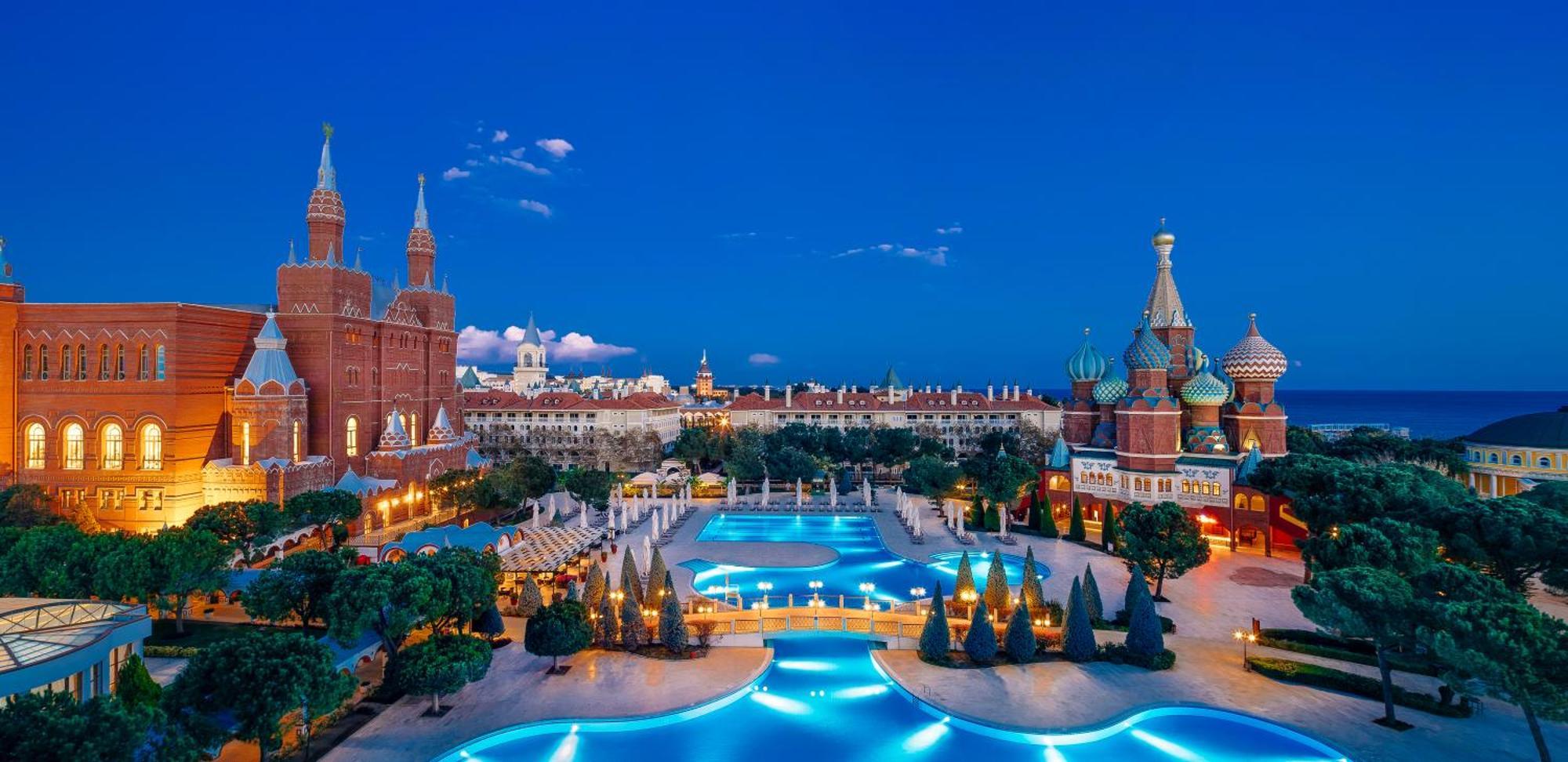 Курортний комплекс Kremlin Palace 5*